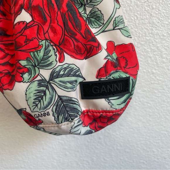 GANNI Recycled Tec Seasonal Drawstring Clinch Bucket Bag Rose Brazil Print - Picture 5 of 11